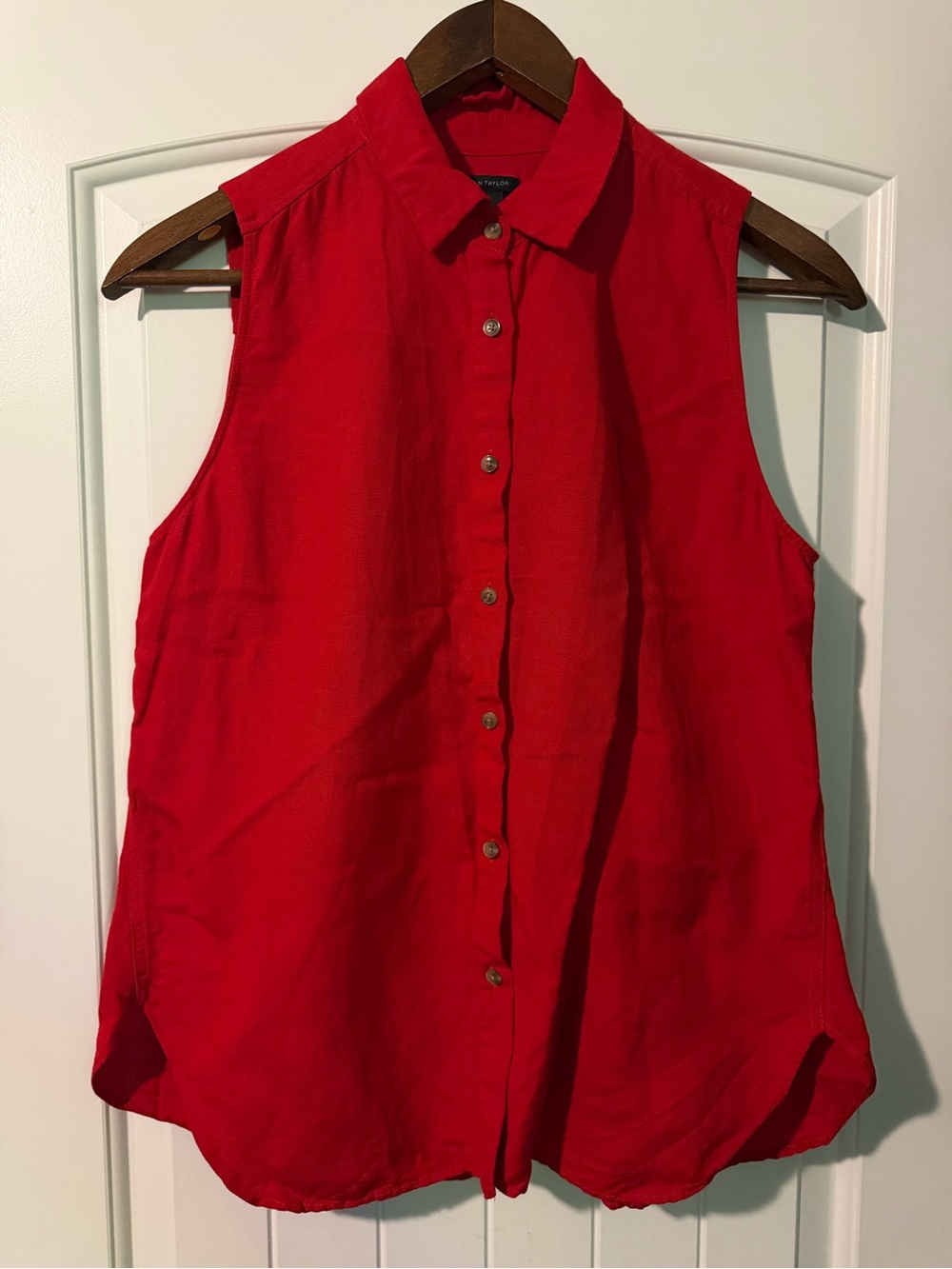 Ann Taylor Linen Blend Red Sleeveless Button-Down Shirt